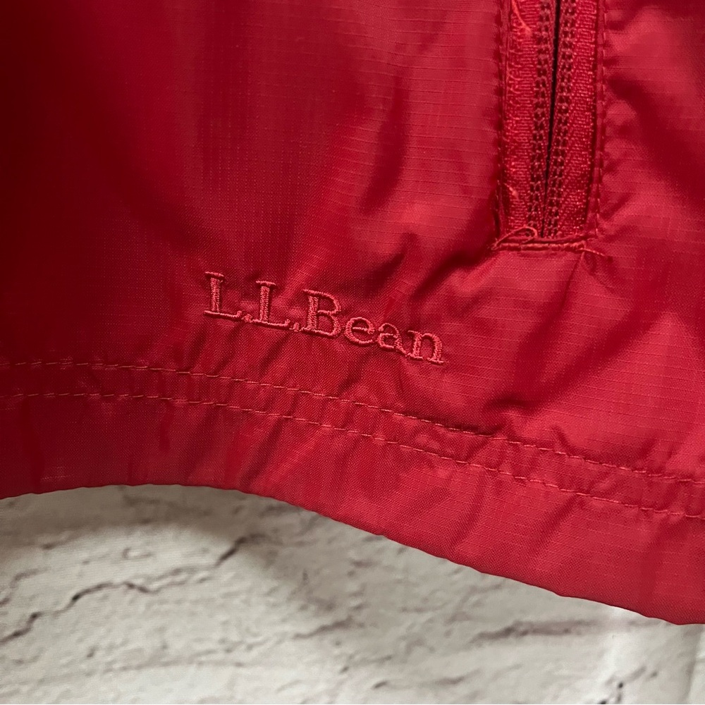LL Bean XL Nylon Rain Jacket Windbreaker Red Full Zip Hidden Hood women Unisex - Picture 7 of 9